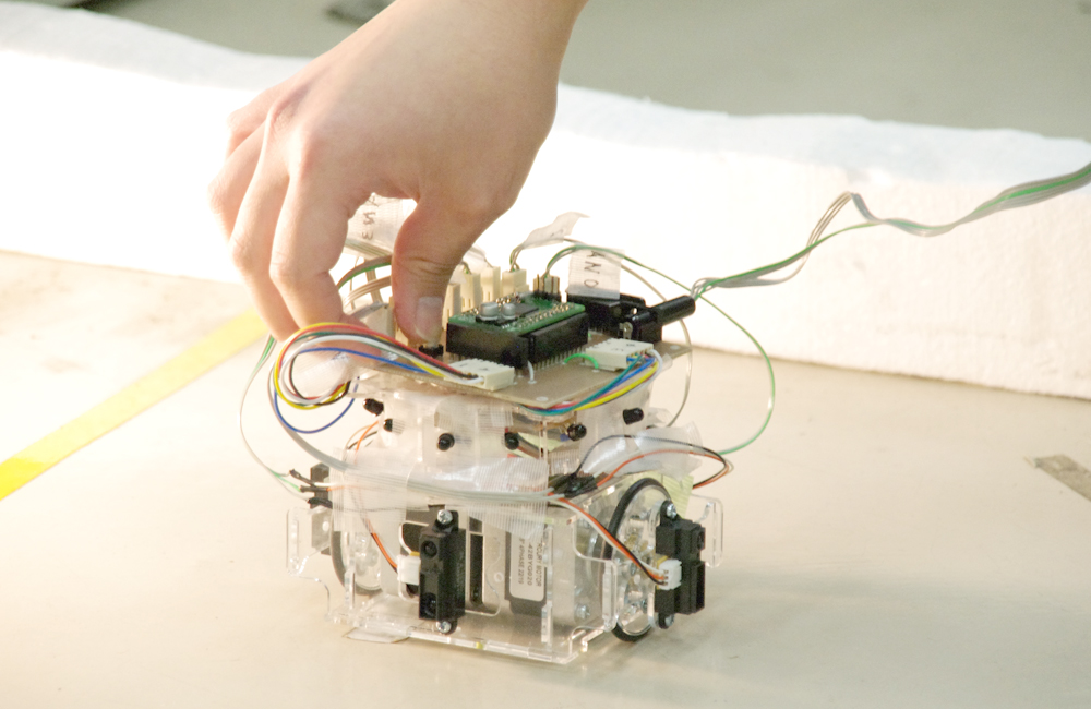 ロボットコンテスト｜情報理工学科