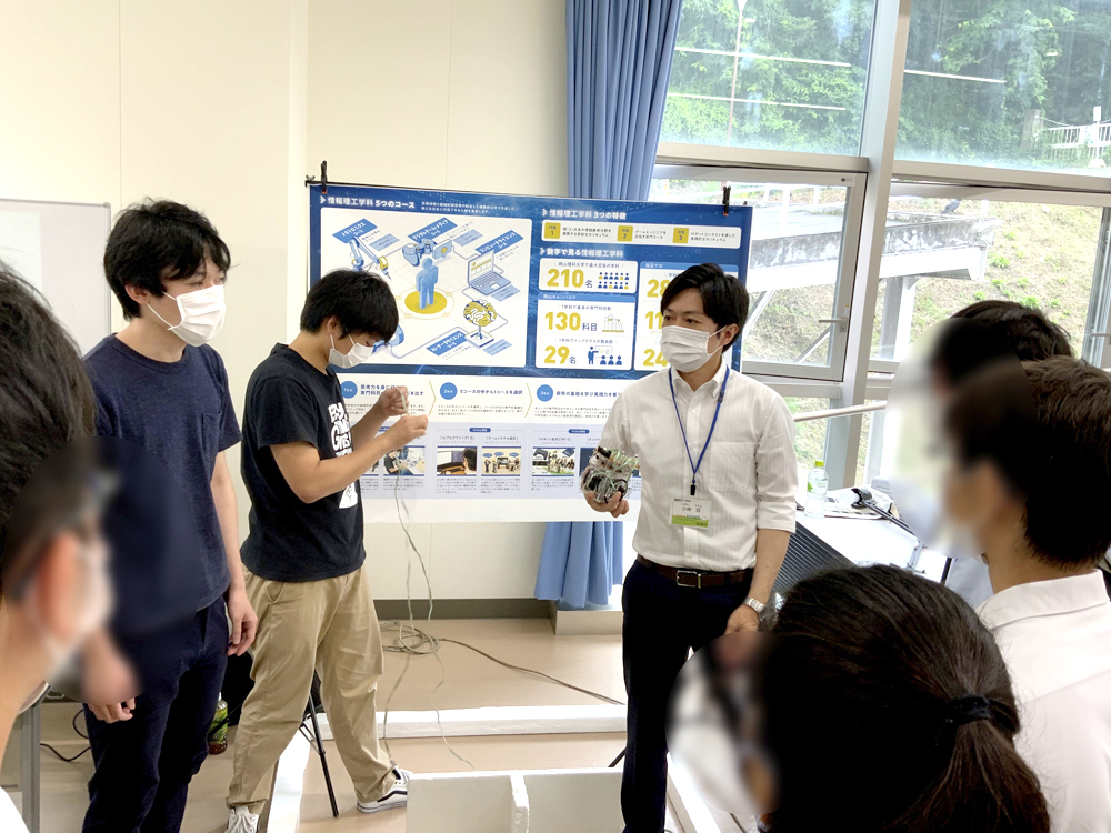 OPEN CAMPUS 2021 -ギャラリー-｜情報理工学科体験ブース